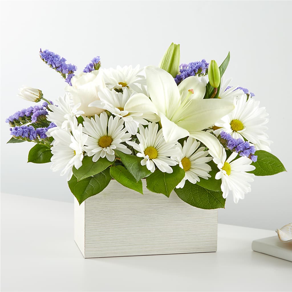 Beyond Blue Box Bouquet – ALMENDRO'S FLOWER, Kissimmee FL