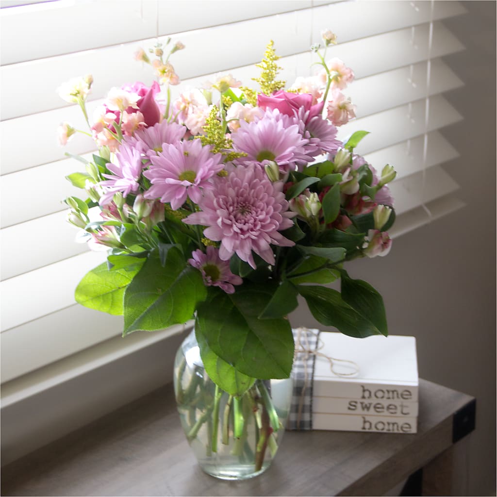 Pastel Tradition - A Florist Original – ALMENDRO'S FLOWER, Kissimmee FL