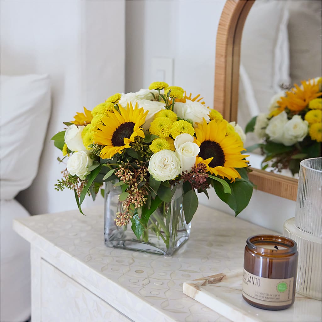 Luminous Morning Bouquet – ALMENDRO'S FLOWER, Kissimmee FL
