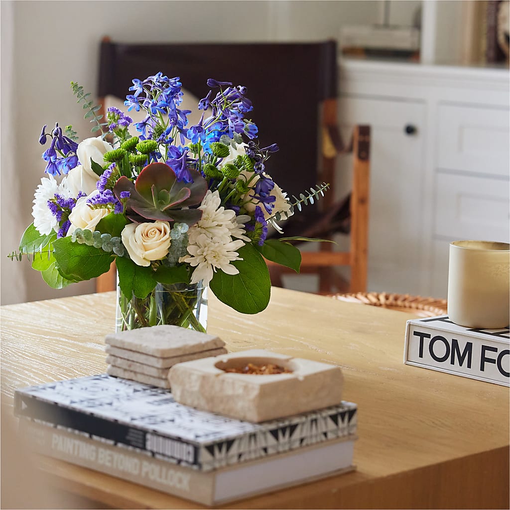 Cerulean Waves Bouquet – ALMENDRO'S FLOWER, Kissimmee FL