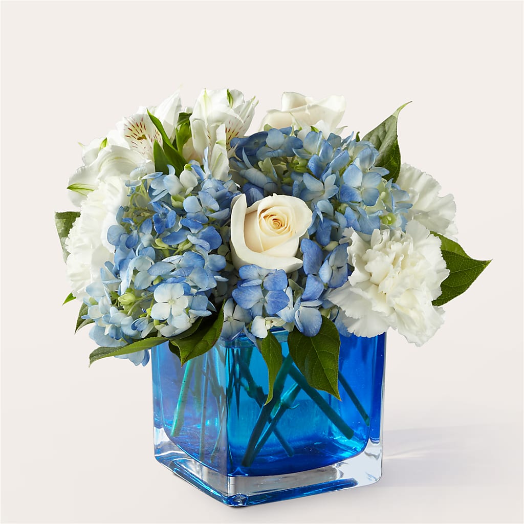 Soothing Waters Bouquet – ALMENDRO'S FLOWER, Kissimmee FL