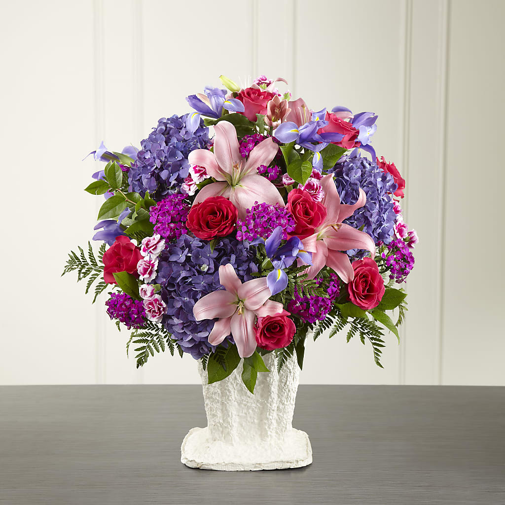 We Fondly Remember Arrangement – ALMENDRO'S FLOWER, Kissimmee FL