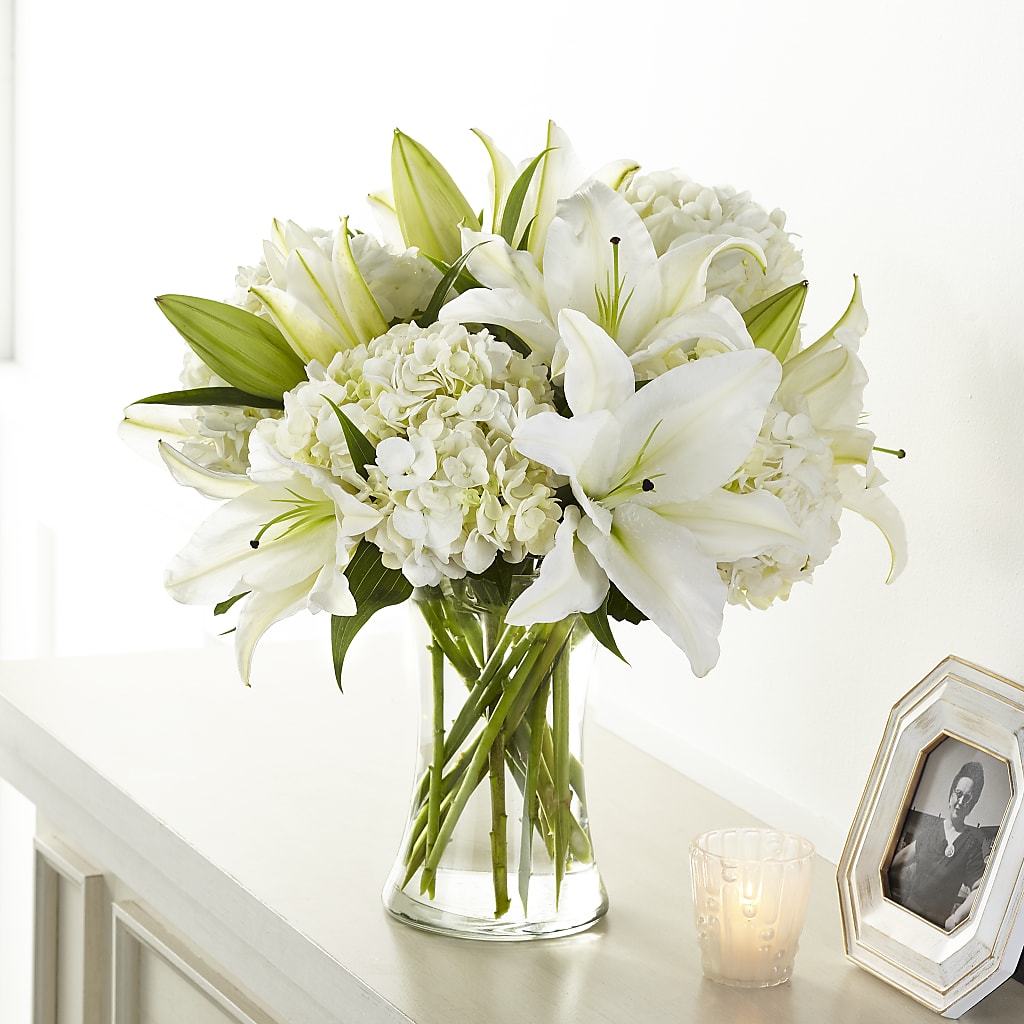 Compassionate Lily Bouquet – ALMENDRO'S FLOWER, Kissimmee FL