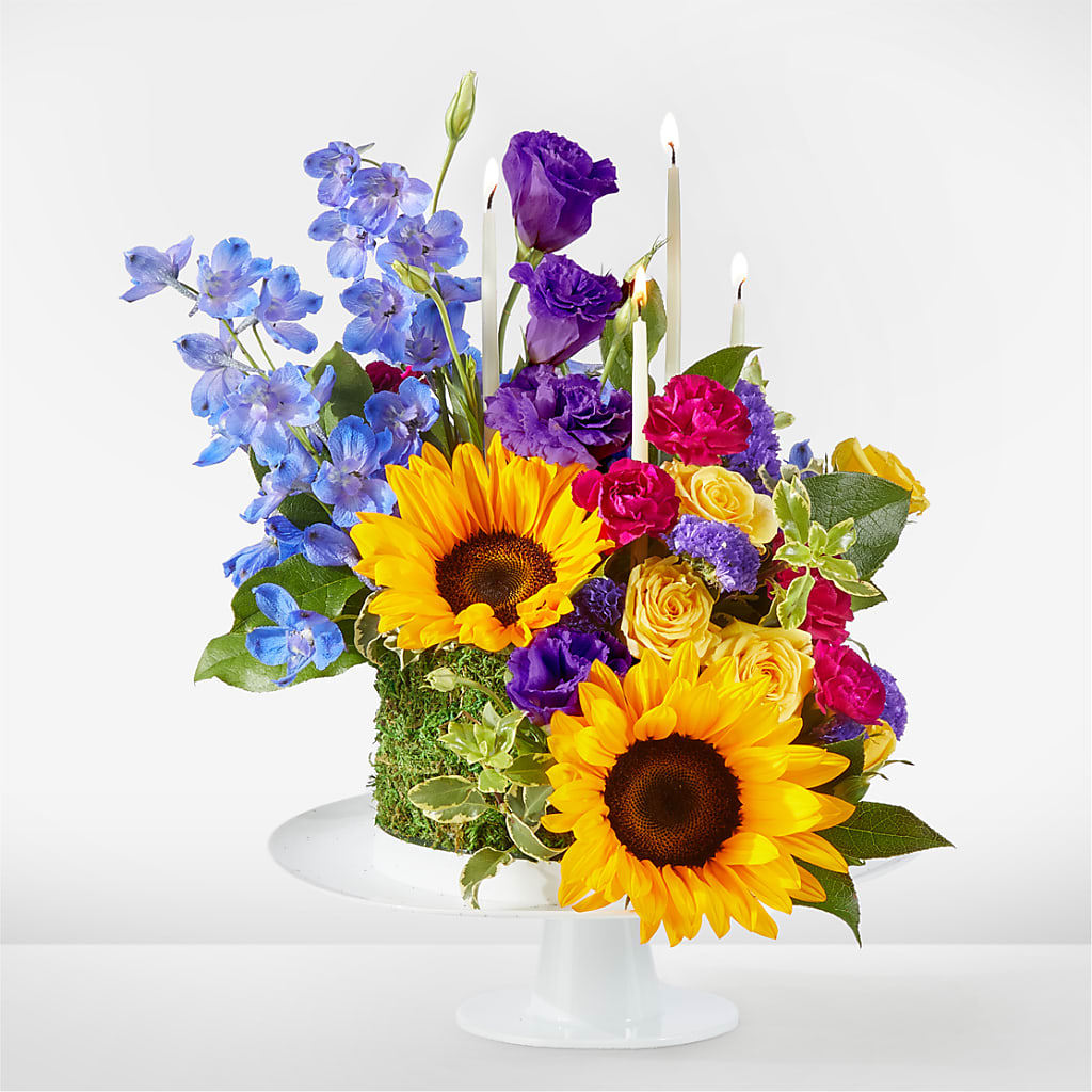 Star of the Day Floral Cake – ALMENDRO'S FLOWER, Kissimmee FL