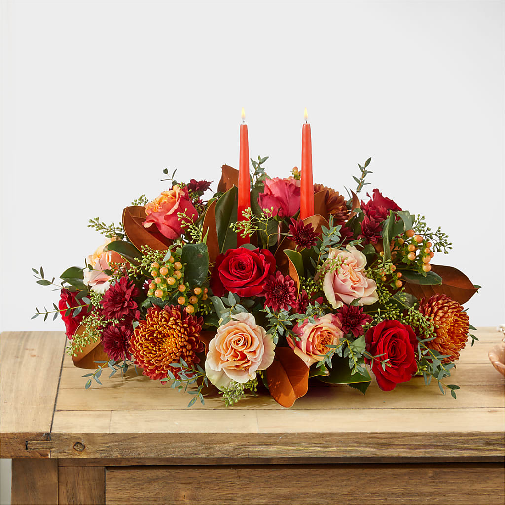 Gather Near Centerpiece – ALMENDRO'S FLOWER, Kissimmee FL