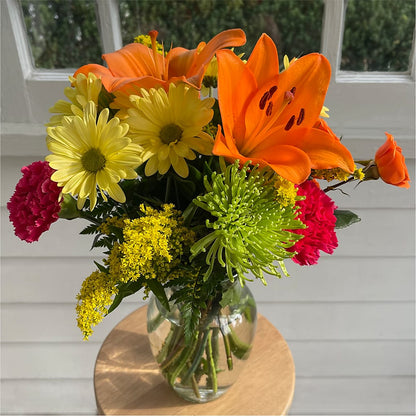 Bold & Bright – A Florist Original – ALMENDRO'S FLOWER, Kissimmee FL