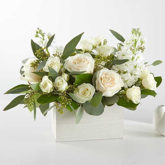 Fresh Linen Box Bouquet – ALMENDRO'S FLOWER, Kissimmee FL