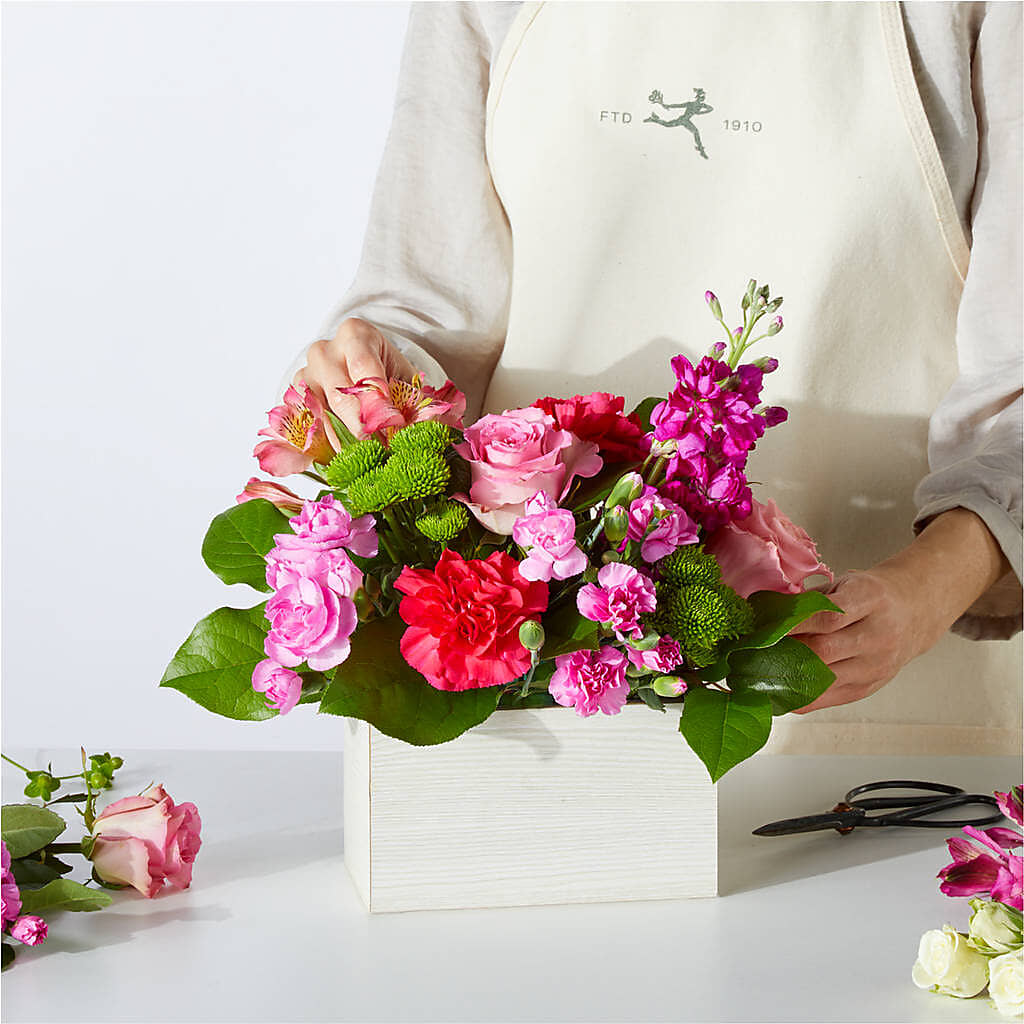 Sweetberry Box – A Florist Original – ALMENDRO'S FLOWER, Kissimmee FL