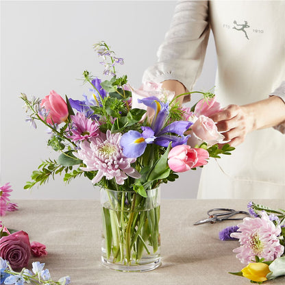 Pastel Tradition - A Florist Original – ALMENDRO'S FLOWER, Kissimmee FL