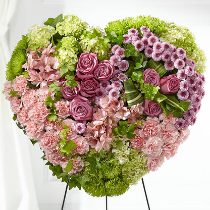 Heartwarming Standing Heart – ALMENDRO'S FLOWER, Kissimmee FL