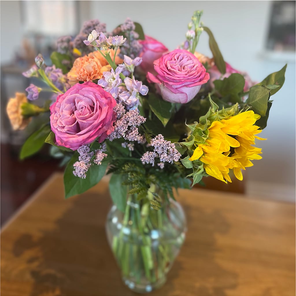 Yellow Brick Road Bouquet – ALMENDRO'S FLOWER, Kissimmee FL