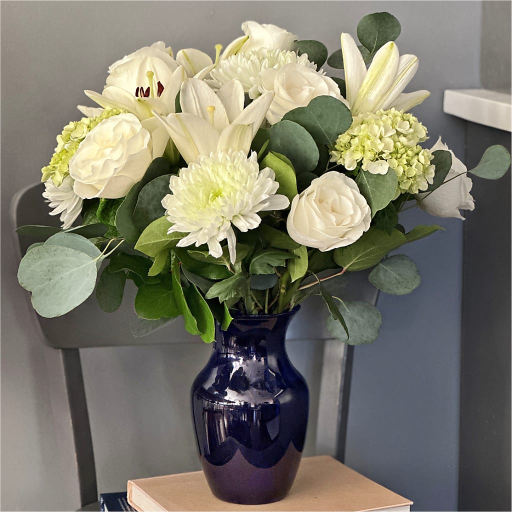 Snowy Dreams Bouquet – ALMENDRO'S FLOWER, Kissimmee FL