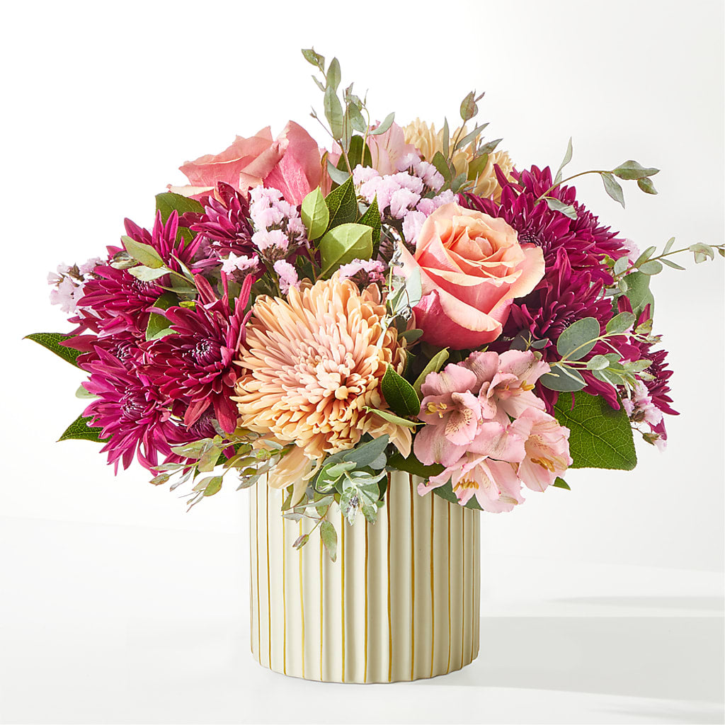 Berry Cobbler Bouquet with Ivory Vase – ALMENDRO'S FLOWER, Kissimmee FL