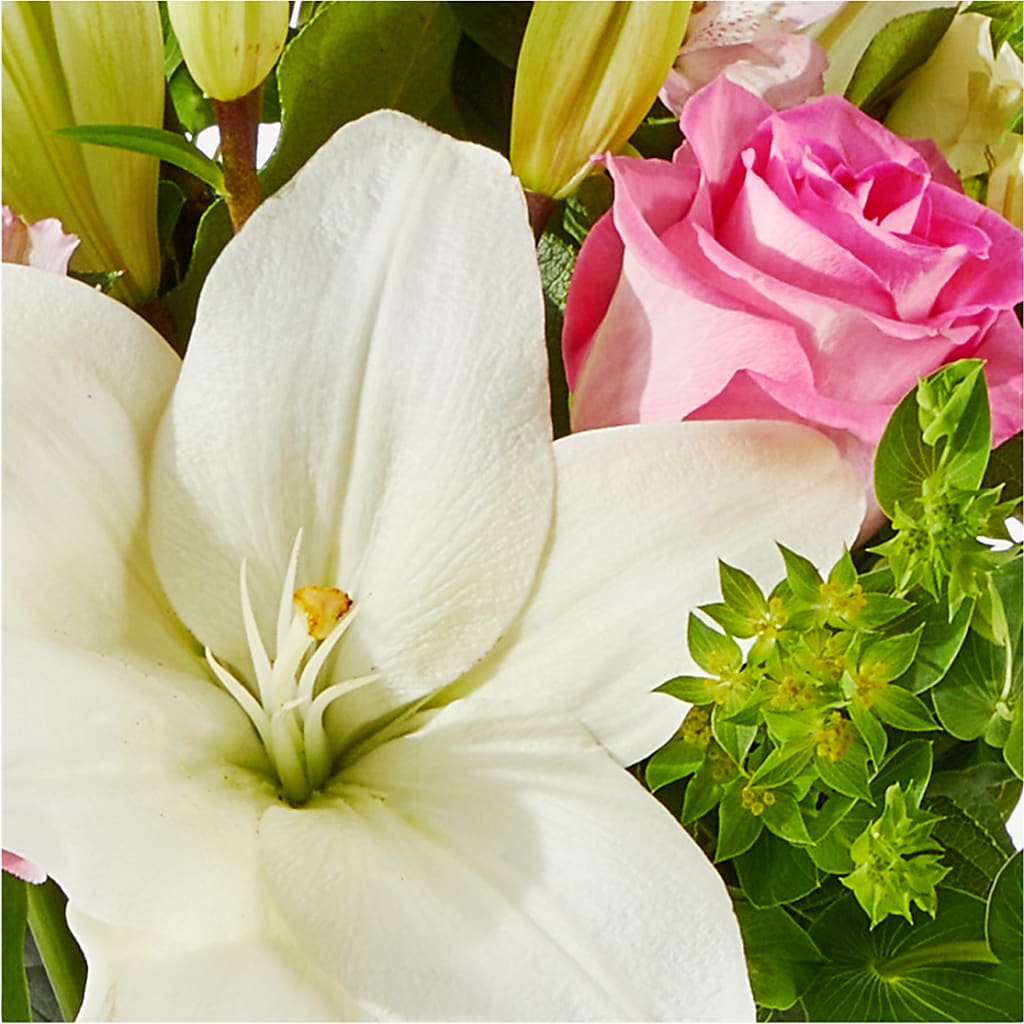 Fondly Bouquet – ALMENDRO'S FLOWER, Kissimmee FL