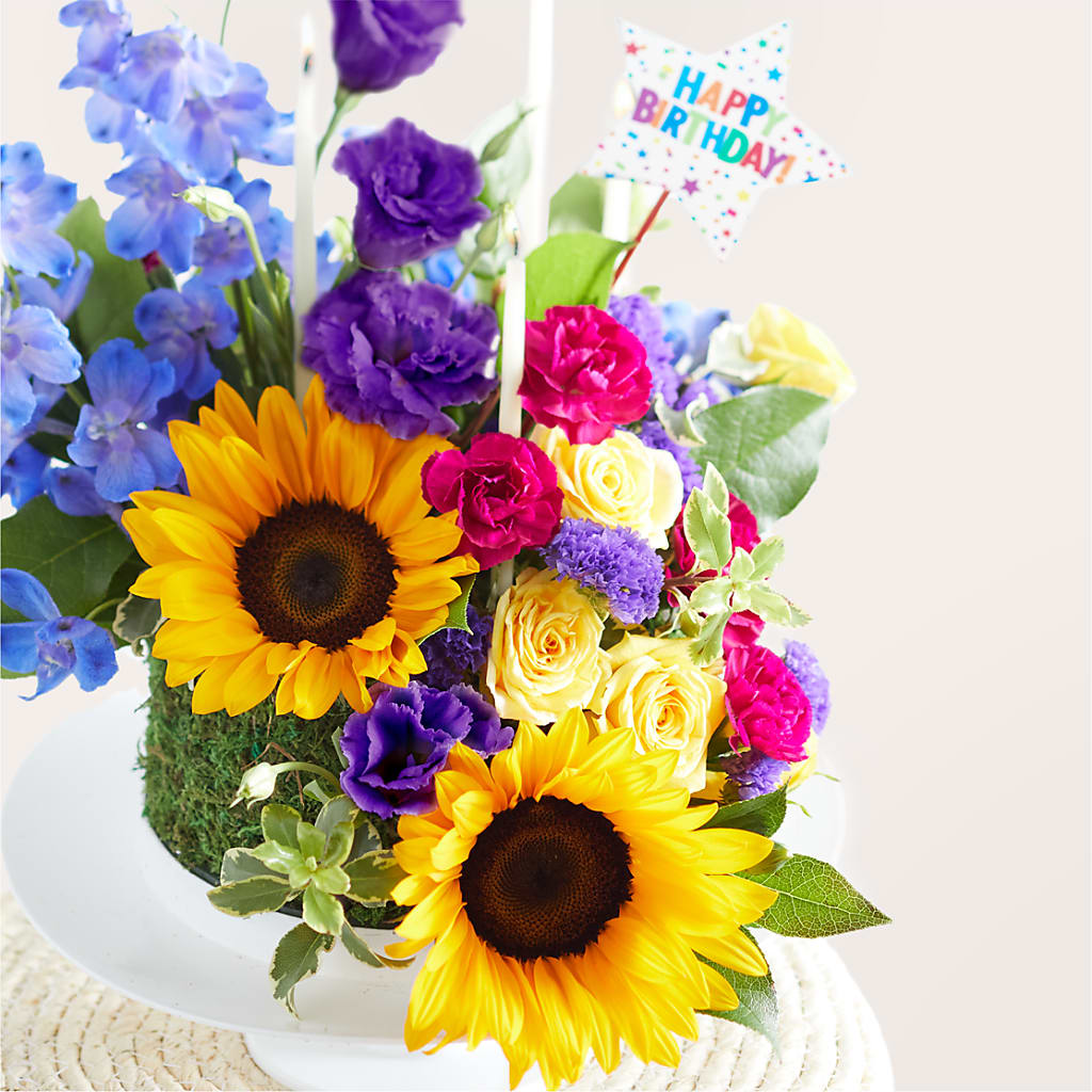 Star of the Day Floral Cake – ALMENDRO'S FLOWER, Kissimmee FL