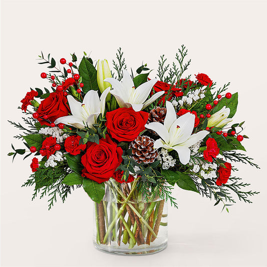Best in Snow Bouquet – ALMENDRO'S FLOWER, Kissimmee FL