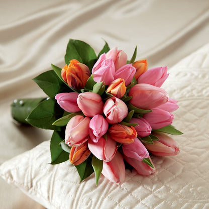Embraceable Bouquet – ALMENDRO'S FLOWER, Kissimmee FL