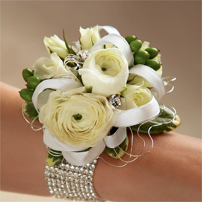 White Wedding Corsage – ALMENDRO'S FLOWER, Kissimmee FL